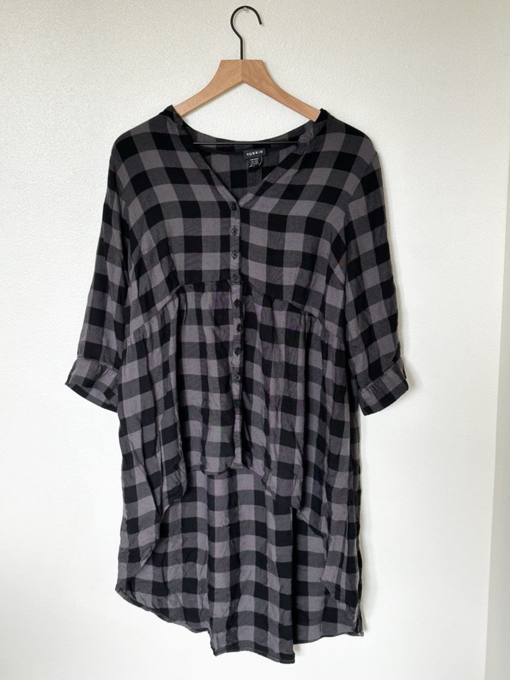 torrid Black & Gray Plaid Button-Front Tunic Size 1